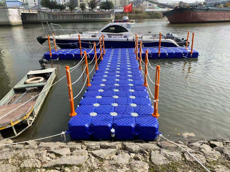 Plastic Water Walkway Pontoon Pier Cubes Floating Dock Cube Jet Ski ...